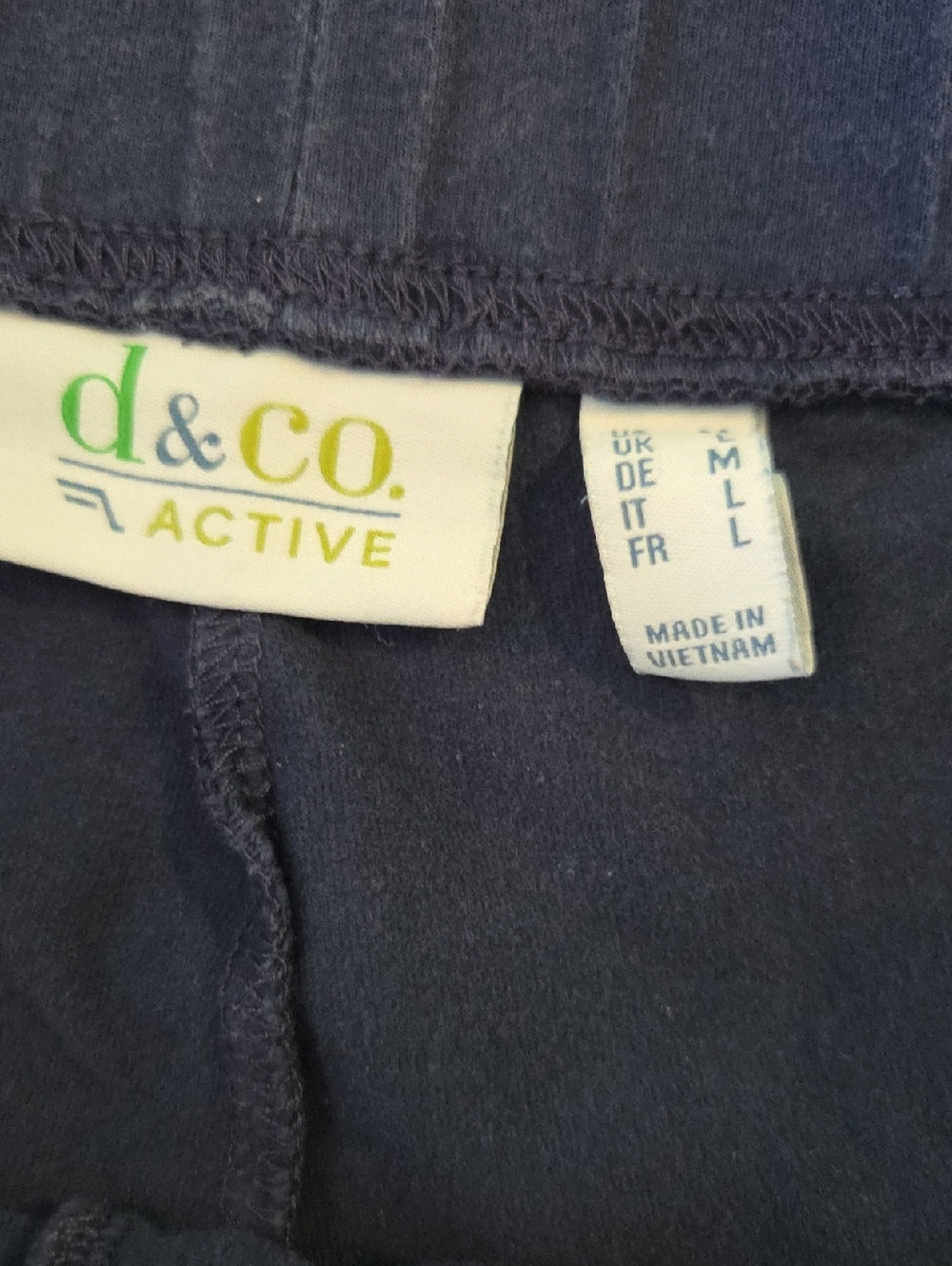 D&co Active Navy Blue Shorts - Picture 4 of 5